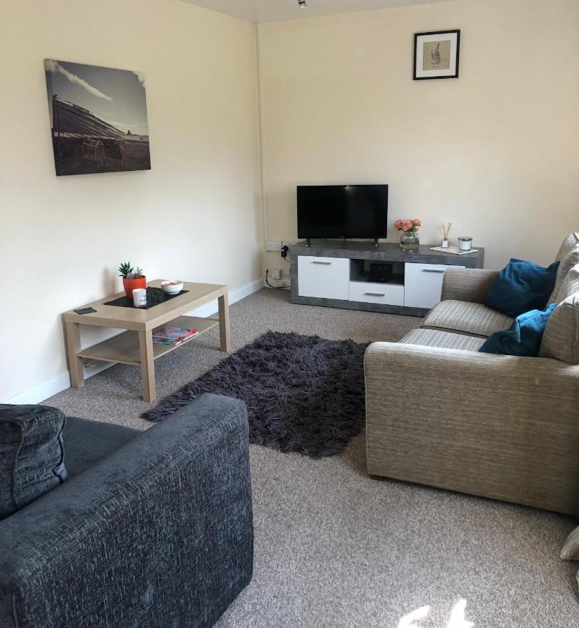 8 Pickering Road Villa Telford Eksteriør bilde